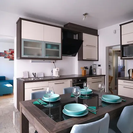 아파트 Kamnik-apartment With A Large Terrace